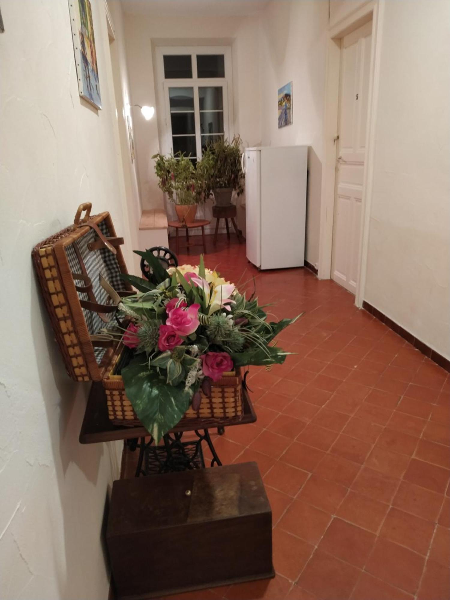 Chambre D'Hotes De Lamy 2 Pierrerue  Dış mekan fotoğraf